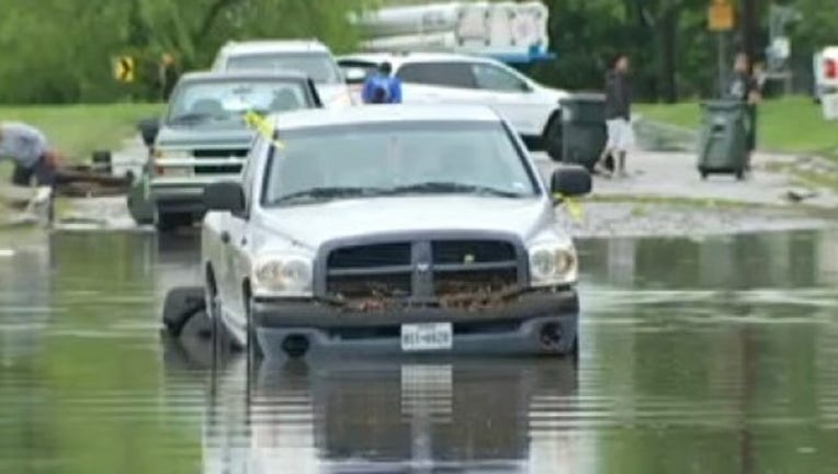 Widespread_flooding_in_Hays_County_0_20170412030532