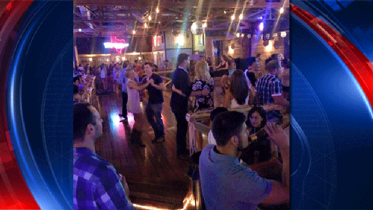 barn-dancing_1481925827691.gif