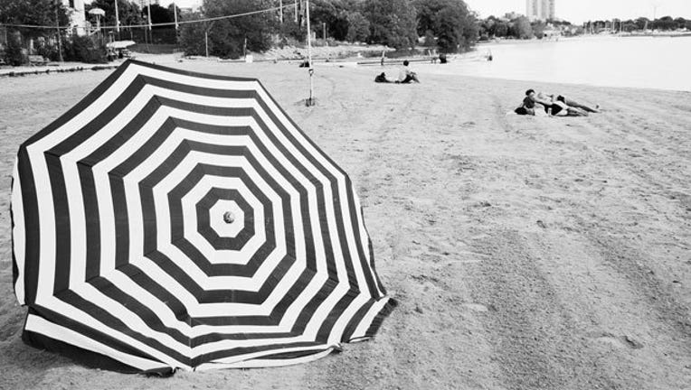beach-umbrella_1465501232190.jpg