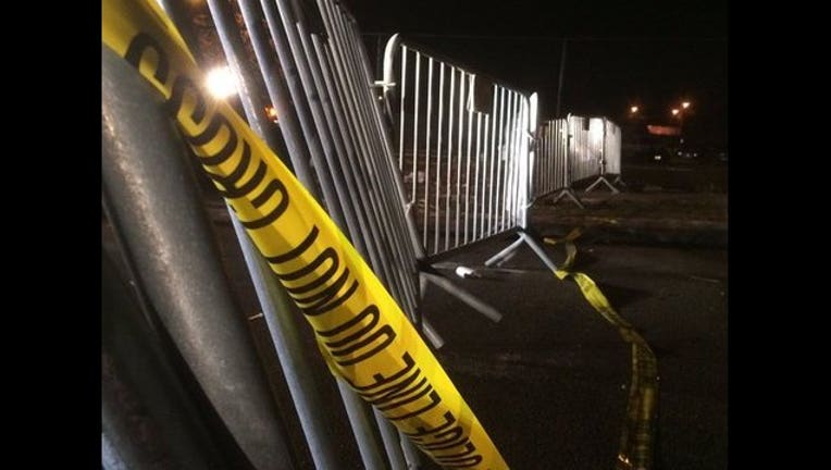 Police tape and barricades at 4th Precinct-409162