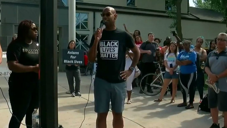 A Black Lives Matter protest in Minneapolis after police shot and killed a black man-404023