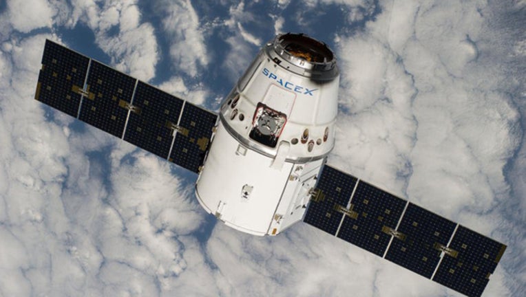 dragon in orbit_1487776325266-401385.jpg