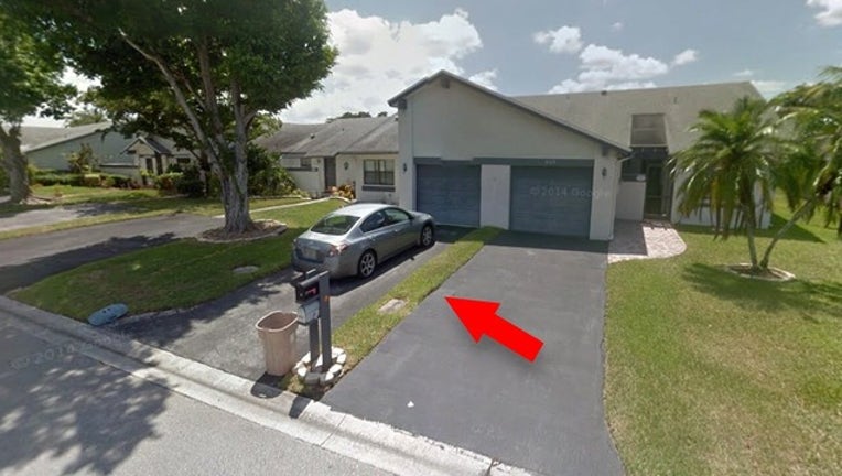 foot wide peice of land_1560782448577.png-402429.jpg