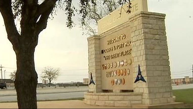 forthoodsign_1448366802817.jpg