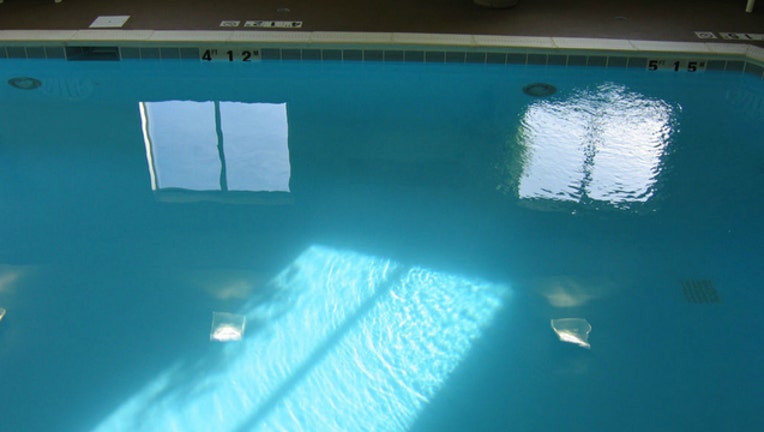 indoor-pool_1471818764887-404023.jpg