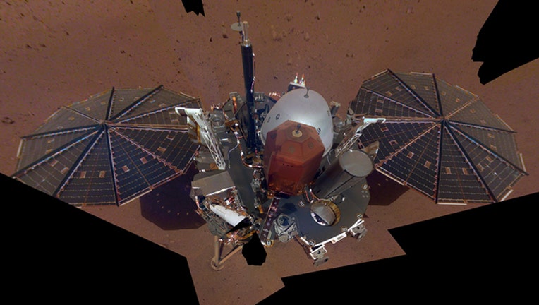 a51b9051-mars-insight-selfie_1544578245318-402429.jpg