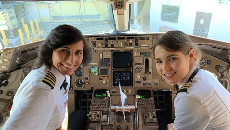 mother daughter pilots for web_1553348612570.png-402429.jpg