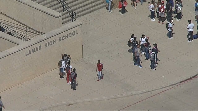 Lamar High School closes early because of AC problems
