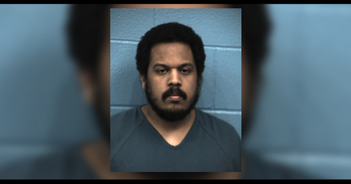 Man texts undercover officer posing as 15-year-old girl and agrees to ...