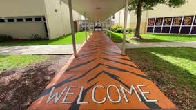 Man pays off students' lunch debt in Jupiter, Florida