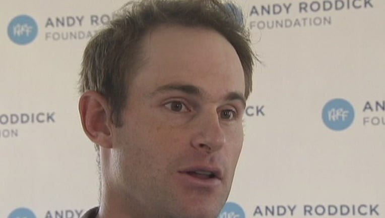 d3374b2b-Andy_Roddick_Foundation_gets__24_000_che_1_20160119183215