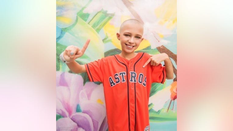 Avery-representing-the-Astros.jpg