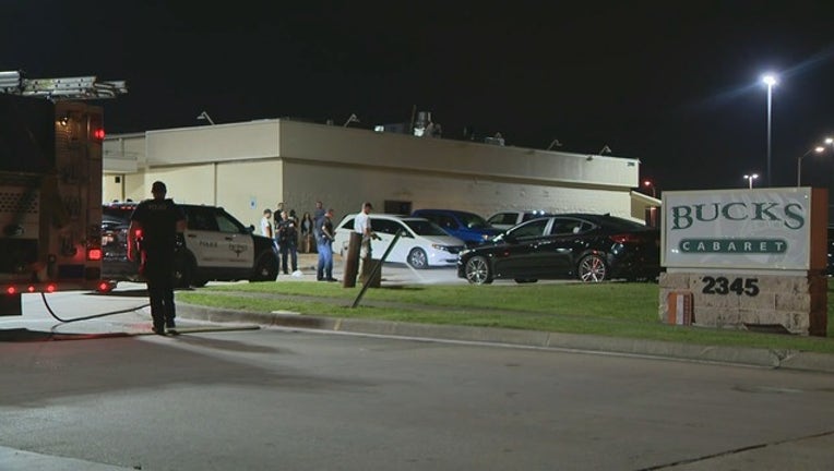 f1bda9a2-V_BUCKS CABARET SHOOTING 4A_00.00.00.25_1562846172684.png-409650.jpg