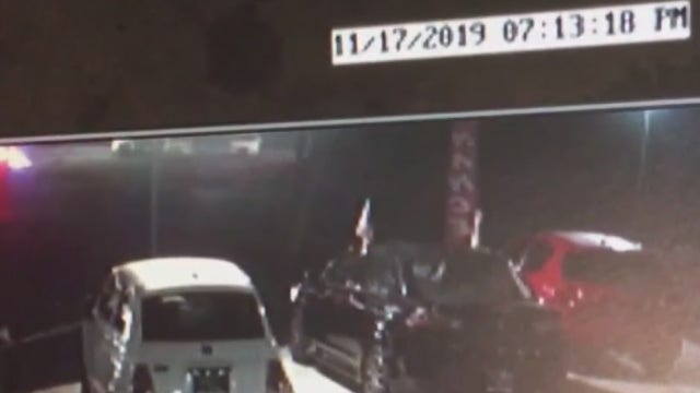 Armed store owner turns tables on armed robbers at South Austin pawn shop