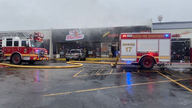 Businesses in South Austin shopping center suffer fire, smoke damage