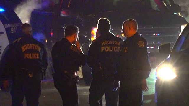 Houston woman falls out of husband's moving car on freeway, killed by oncoming car