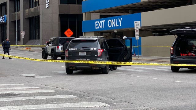 Man injured in downtown Austin auto-pedestrian crash