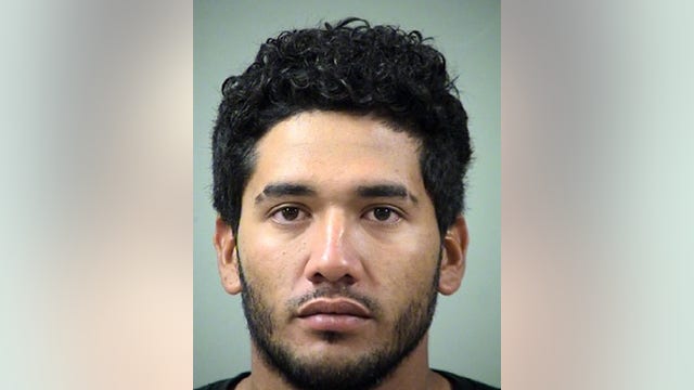 San Antonio police looking for suspect connected to SAISD officer's murder