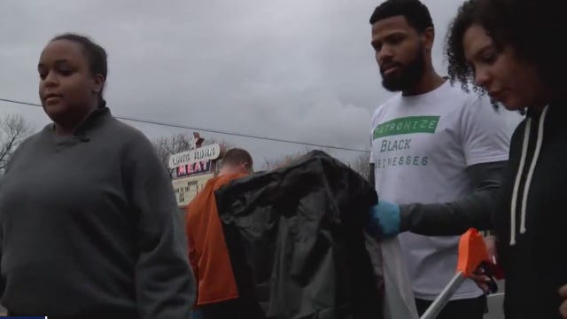 Over 150 people join together to clean up litter for MLK Day of Service