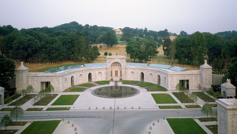 Arlington-cemetery.jpg