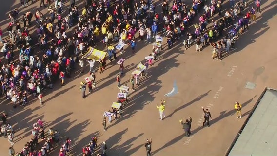 Elementary school students pay tribute to Kobe, Gianna Bryant