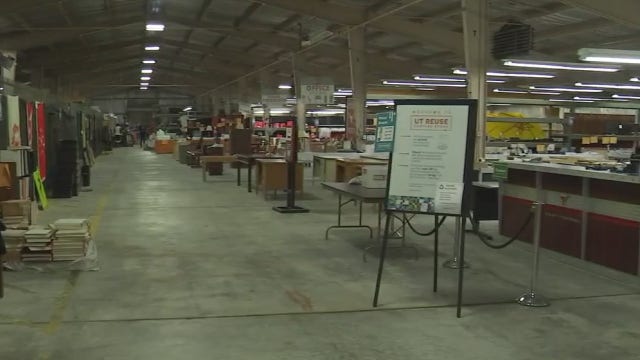 From stadium seats to sporting equipment, UT auctions off unneeded items