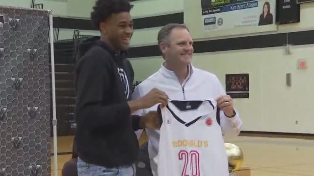 Vandegrift's Greg Brown receives McDonald’s All American jersey