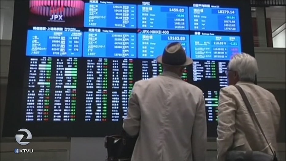 Stocks_sink_on_first_day_of_2016_on_Chin_0_20160105054632