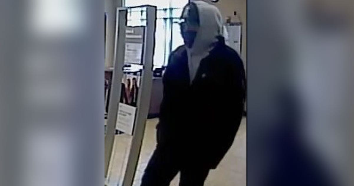 APD searching for North Austin bank robbery suspect | FOX 7 Austin