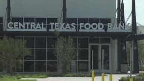 Austin Police Association and Austin Cops for Charities help Central Texas Food Bank and local restaurants