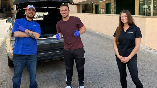 Astros and Texans provide meals to medical staff during COVID-19 outbreak