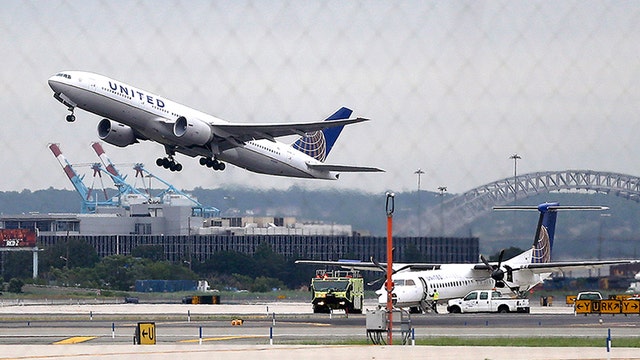 Plane diverted after passengers become disruptive over sneezing