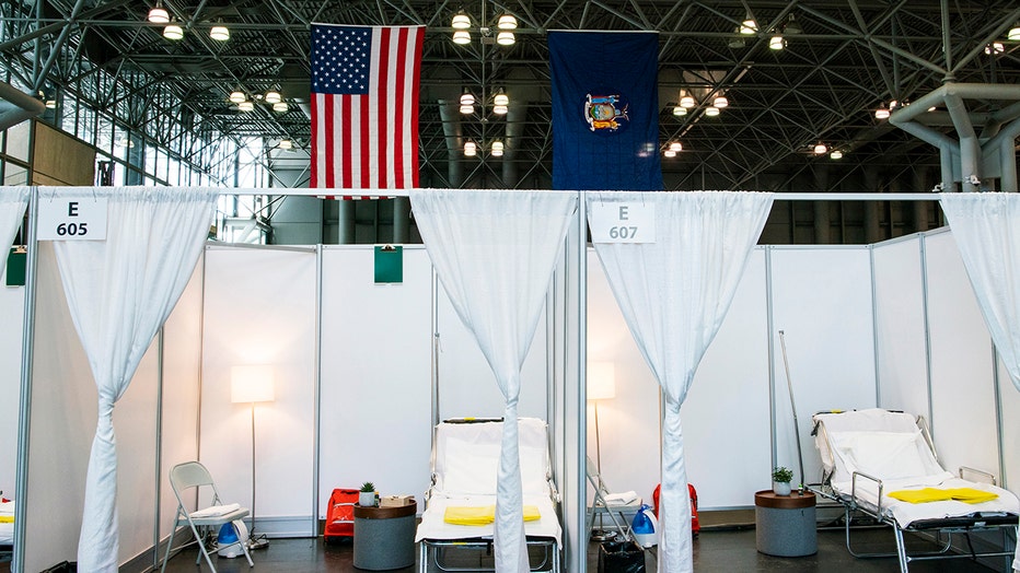 7a662a95-NY Governor Andrew Cuomo Holds Daily Briefing At Javits Center