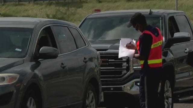 Central Texas Food Bank holds emergency food distribution event