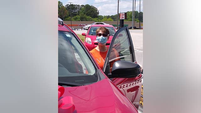 Georgia restaurant owner who sold Mustang to pay employees gifted new car