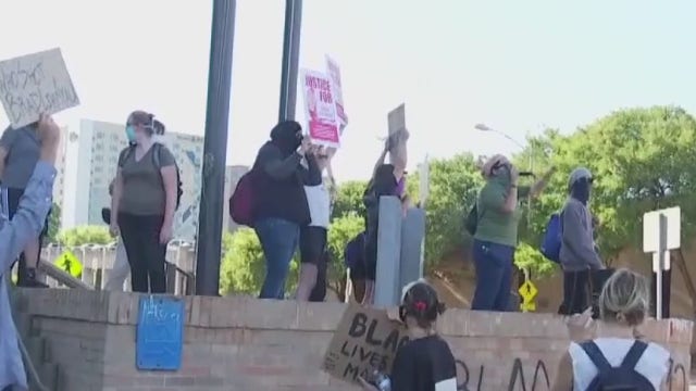 Protesters call for Williamson County Sheriff resignation, target Travis County DA