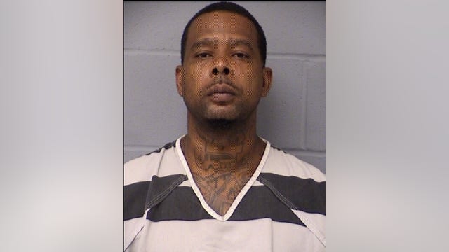 Man arrested in connection with man found shot in vehicle in East Austin