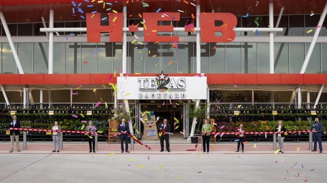 H-E-B opens new store in South Austin
