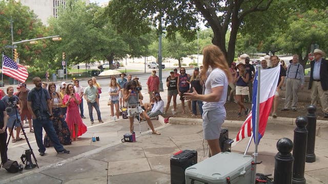 Rally calling for end to Governor Abbott's COVID-19 mandates