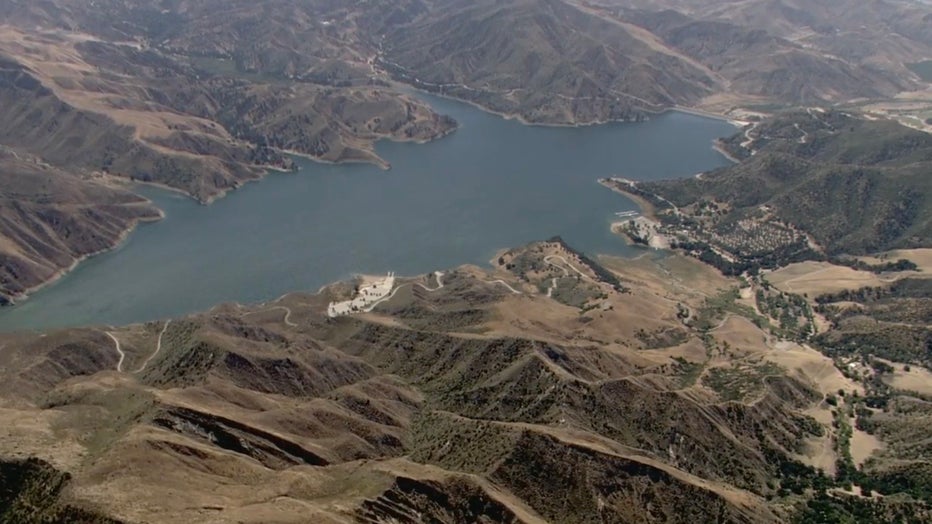 lakepiru.jpg