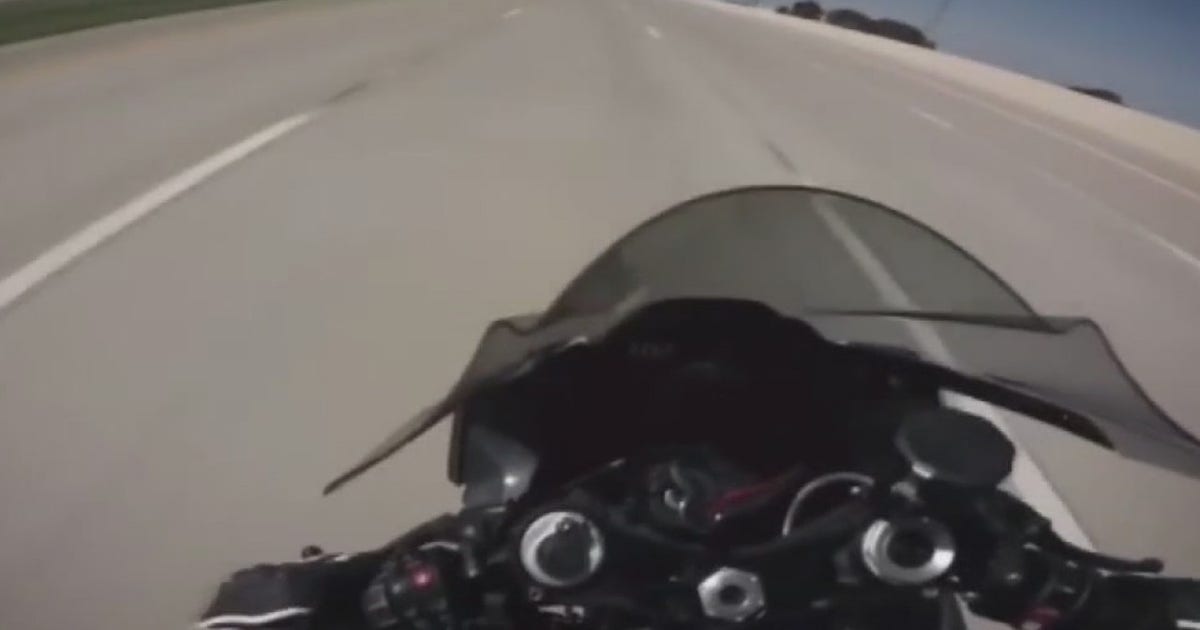 Motorcyclist who did 140 MPH on local toll way caught thanks to social ...