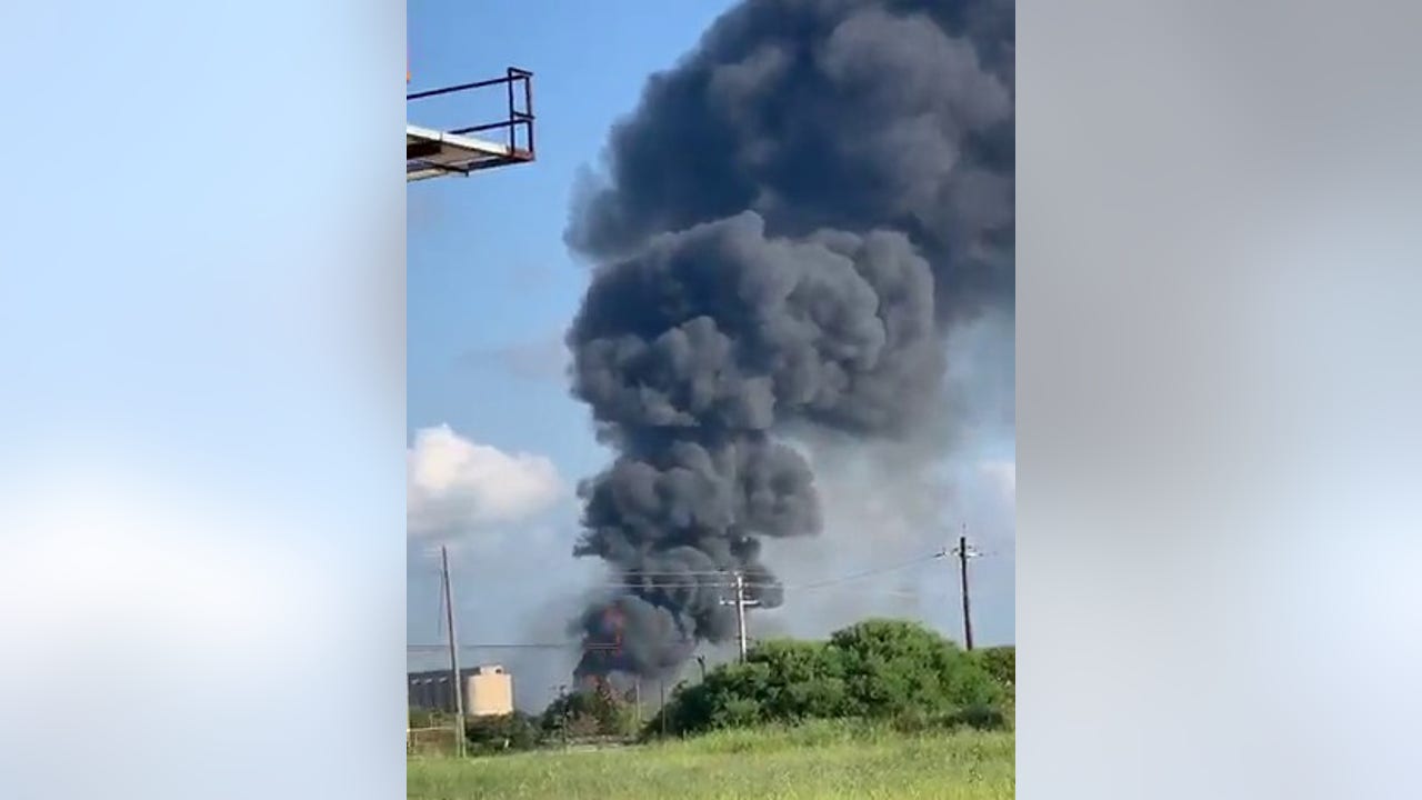6 hospitalized after pipeline explosion at port in Corpus Christi