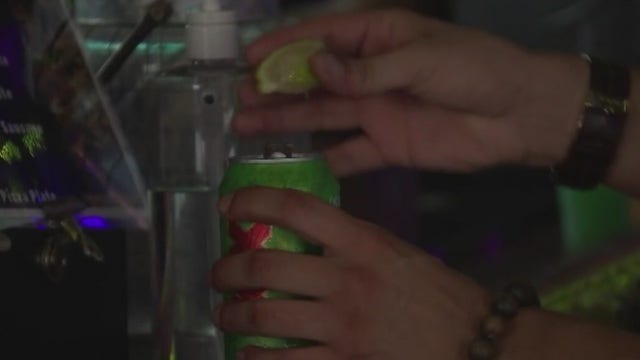 Texas bars with ability to serve food may apply to reopen