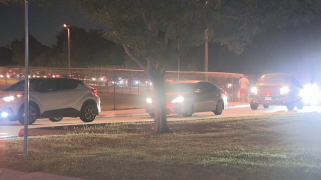 Mansfield ISD revises supply pick-up plan after parents wait for hours