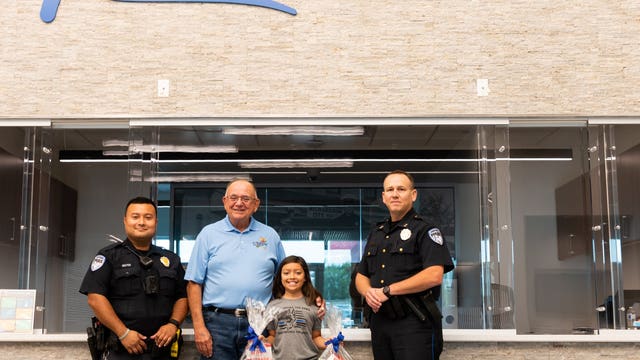 Texas girl donates toys to local police dogs for her birthday