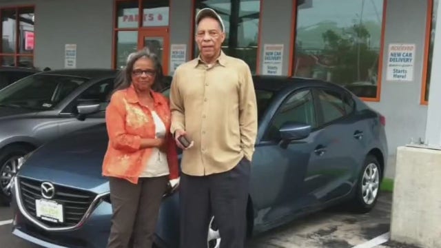 Austin couple wakes up to find both cars were stolen overnight