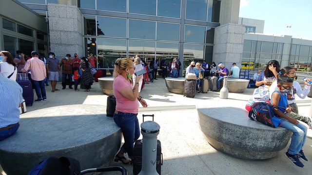 Austin police say suspicious package at ABIA not a threat