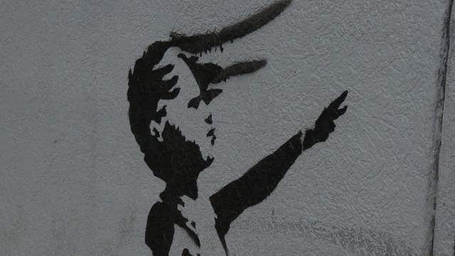 Recreation of iconic Banksy art spotted in Austin