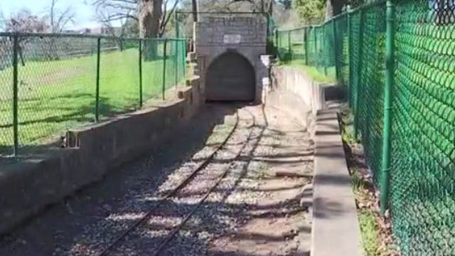 Outdoor Barton Springs Road Bridge mural to be part of new Zilker Train