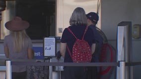 Travelers head to Austin airport for holidays despite CDC recommendation